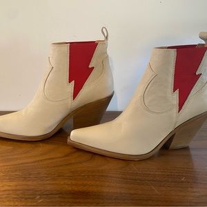 Flash Chelsea boots FREE POEPLE New size 7